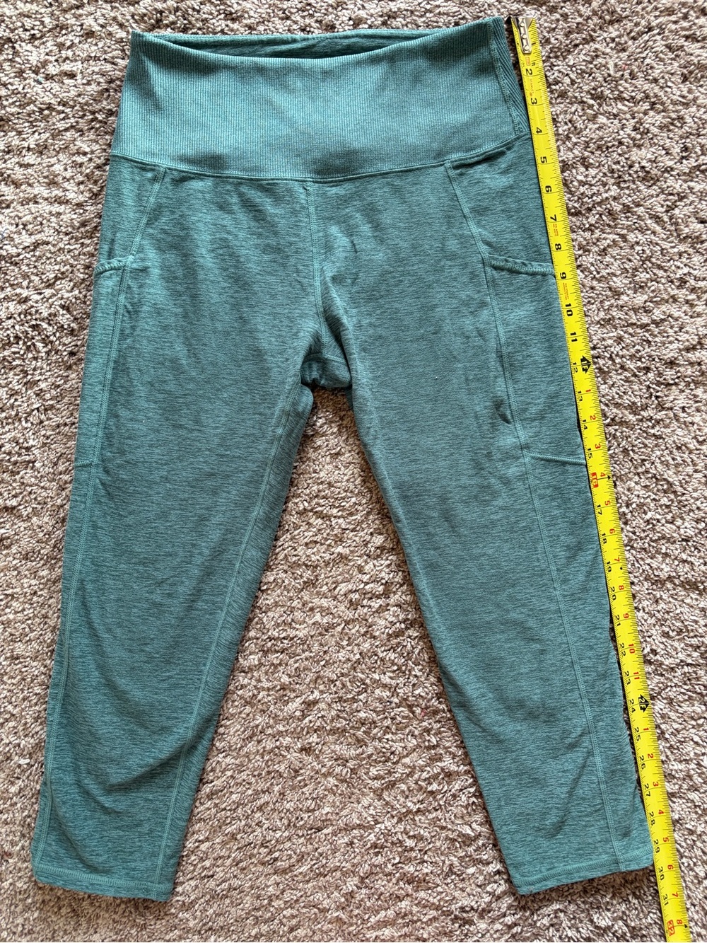 Kirkland Signature Women’s Capri Leggings